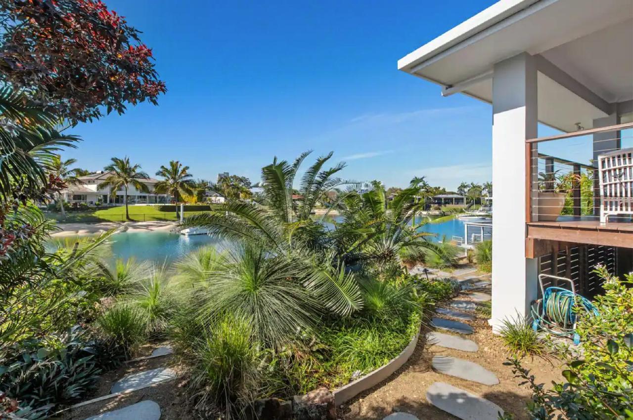 Broadbeach Bungalow - Heated Pool - Sleeps 7 Gold Coast Exteriér fotografie