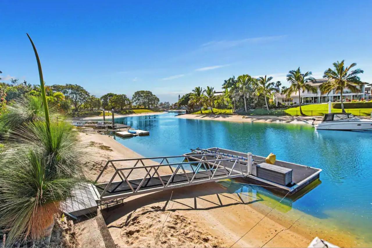 Broadbeach Bungalow - Heated Pool - Sleeps 7 Gold Coast Exteriér fotografie